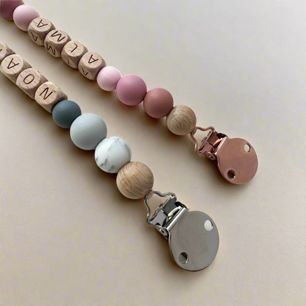SOL - Attache tétine bois et silicone personnalisée