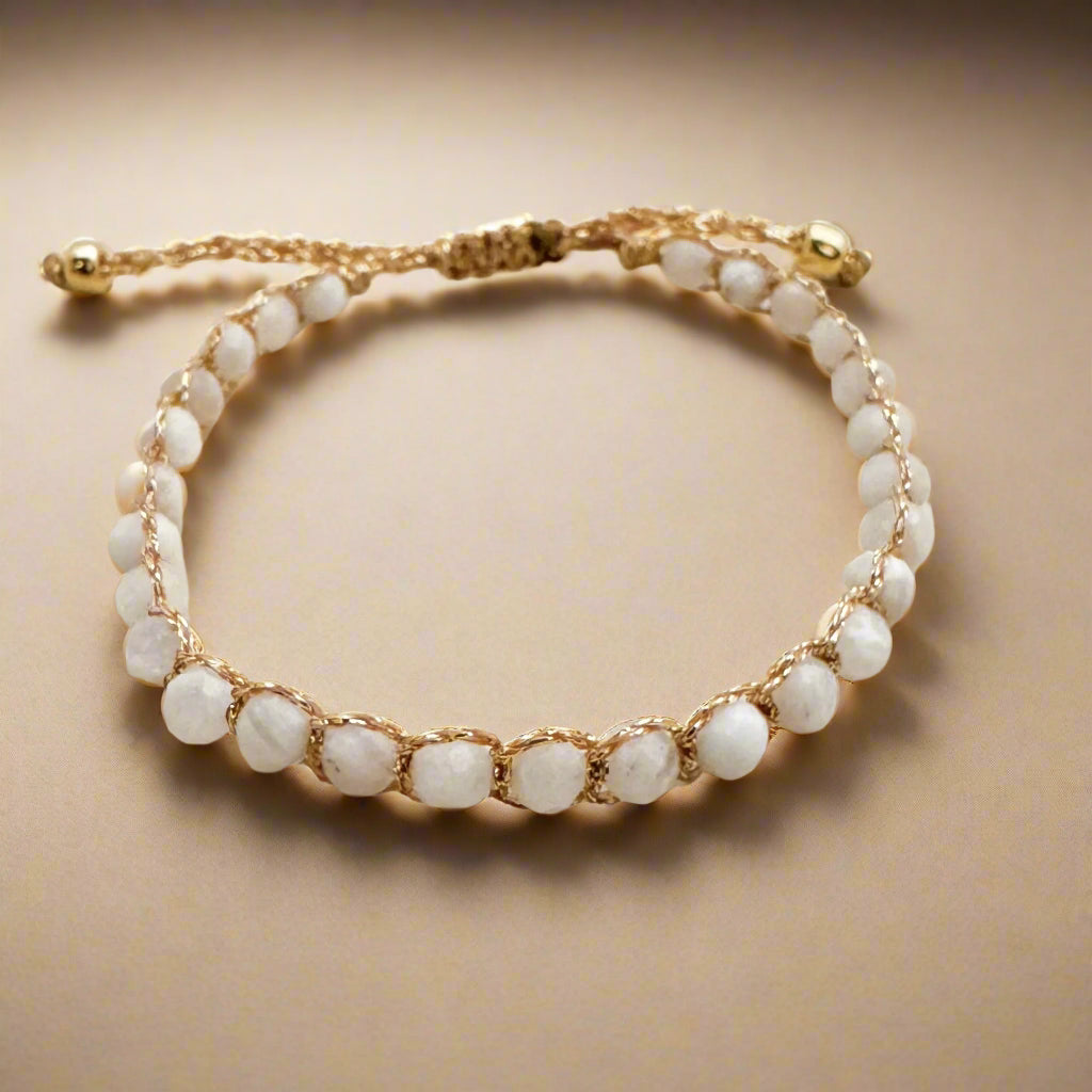 bracelet enfant style minimaliste pierre de lune