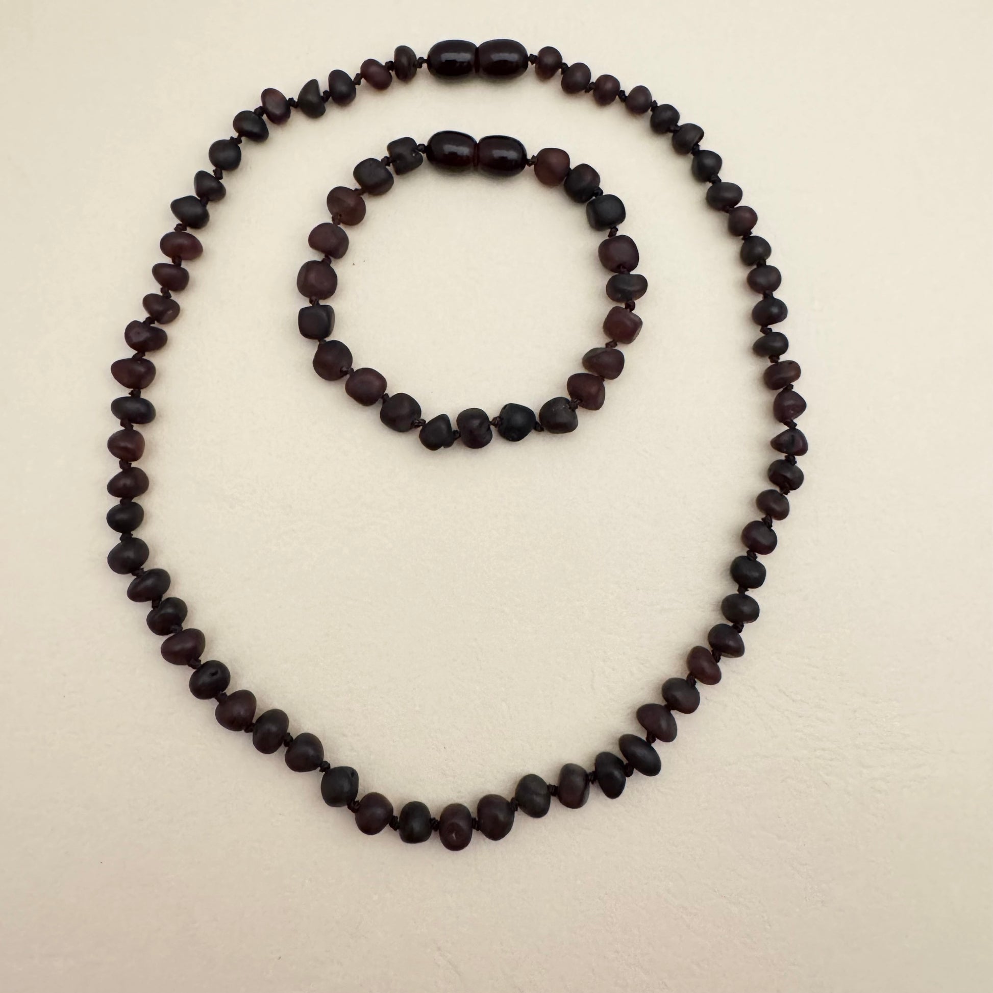 ensemble collier et bracelet ambre brut pour bébé
