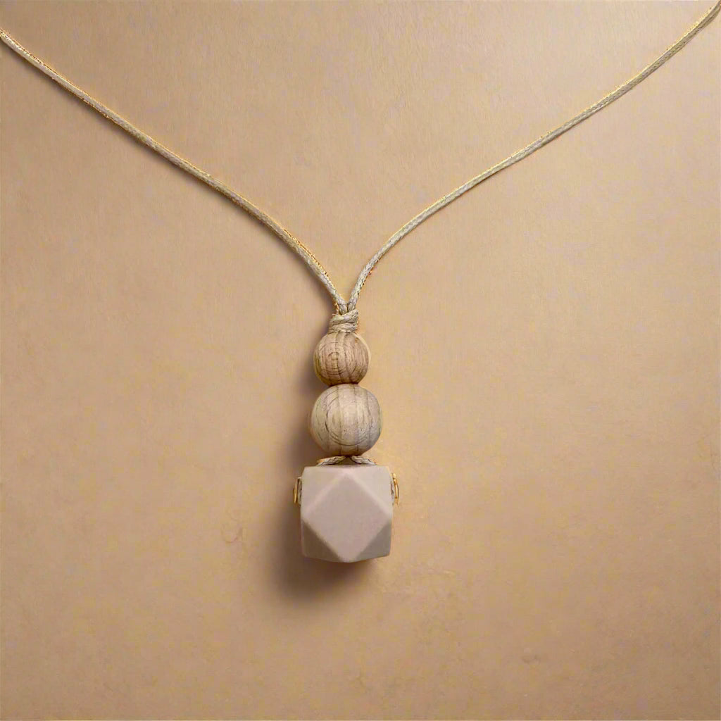 collier sensoriel bébé design naturel