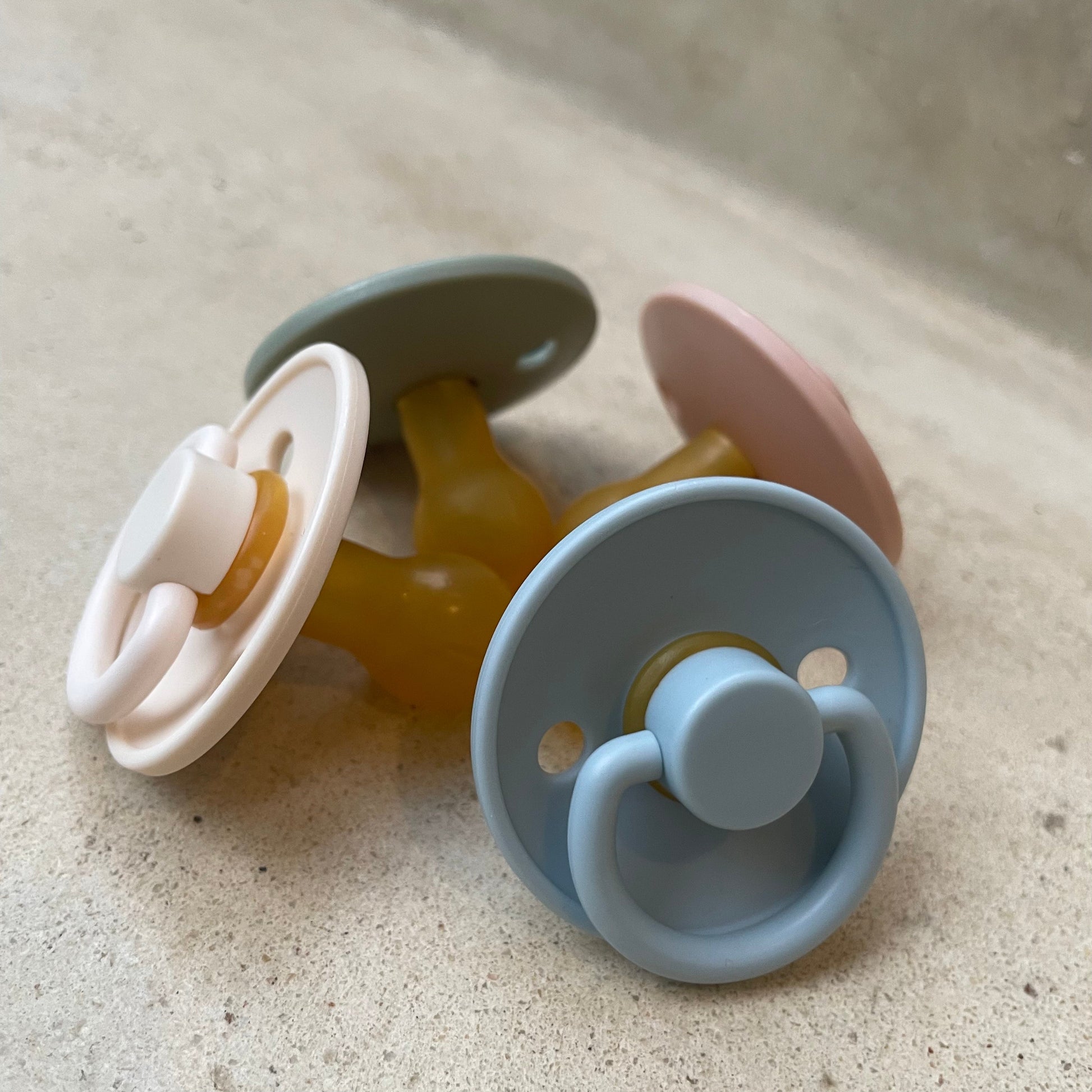 Pacifier natural latex nipple 2 packs